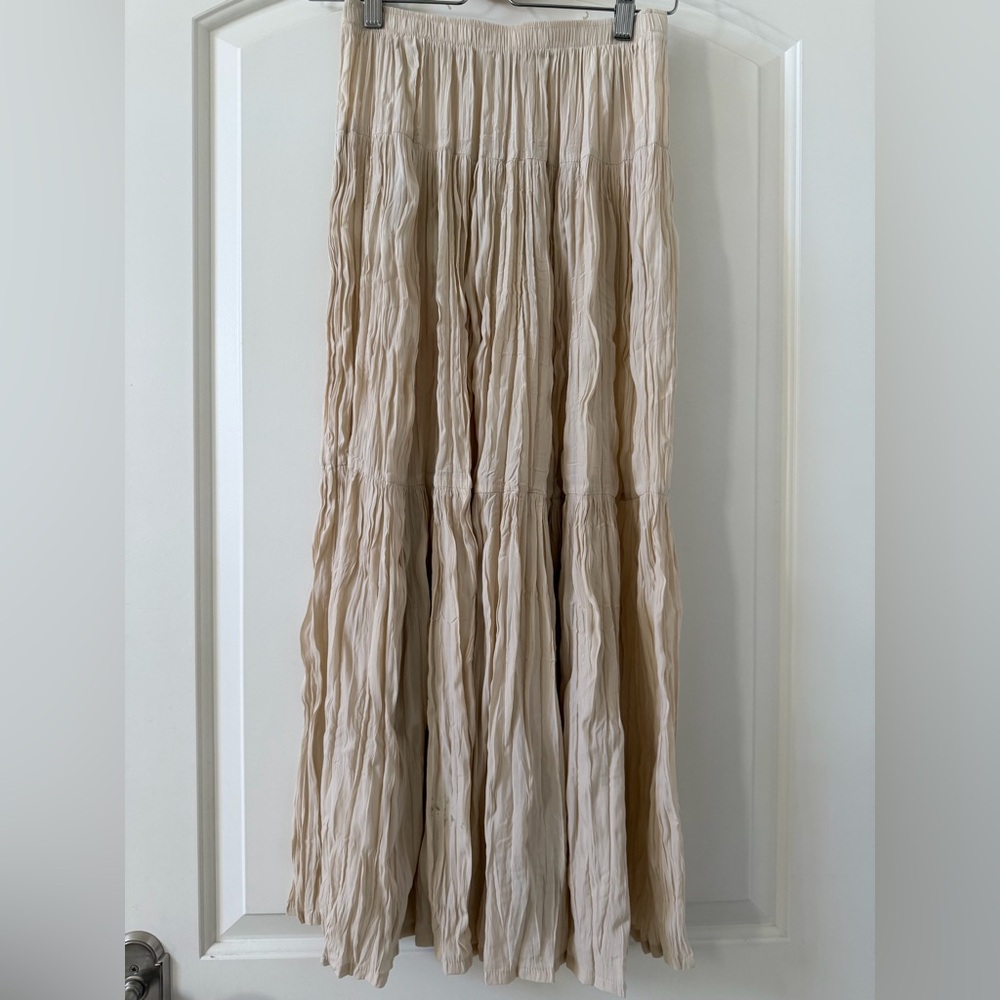 Uniqlo Cream Maxi Pleated Skirt